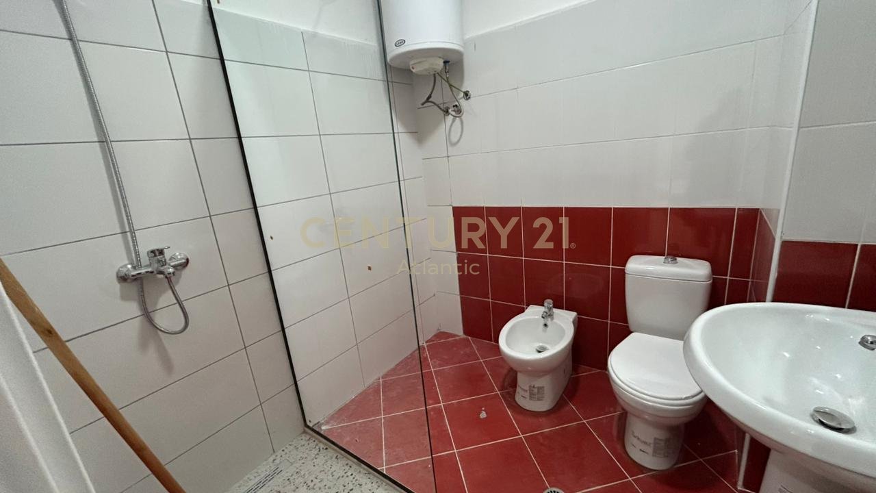 Apartament 1+1 Për Shitje në Stacionin e Trenit, Durrës