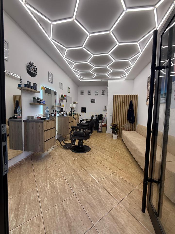 DYQAN PER SHITJE NE PLAZH DURRES !