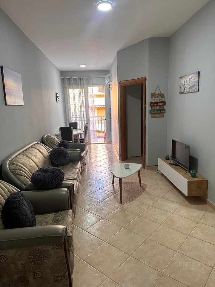 APARTAMENT PER SHITJE NE ORIKUM!