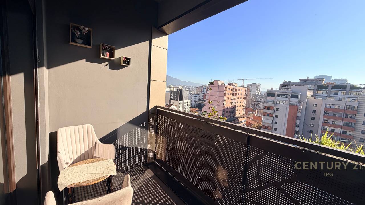 JEPET ME QIRA APARTAMENT 1+1 TEK RRUGA BARRIKADAVE !