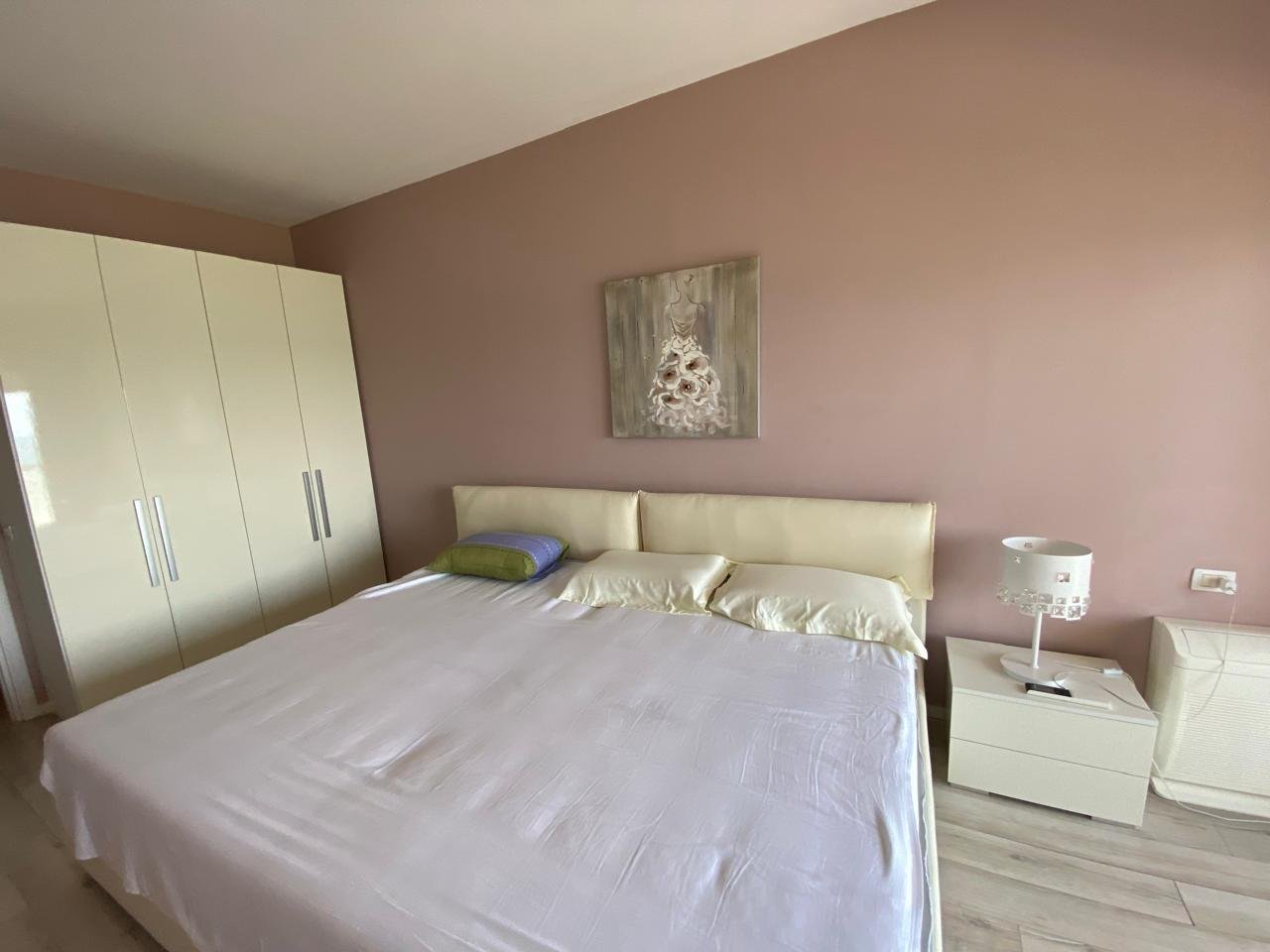 APARTMENT 1+1 FOR SALE WITH SEA VIEW, ON THE LUNGOMARE!