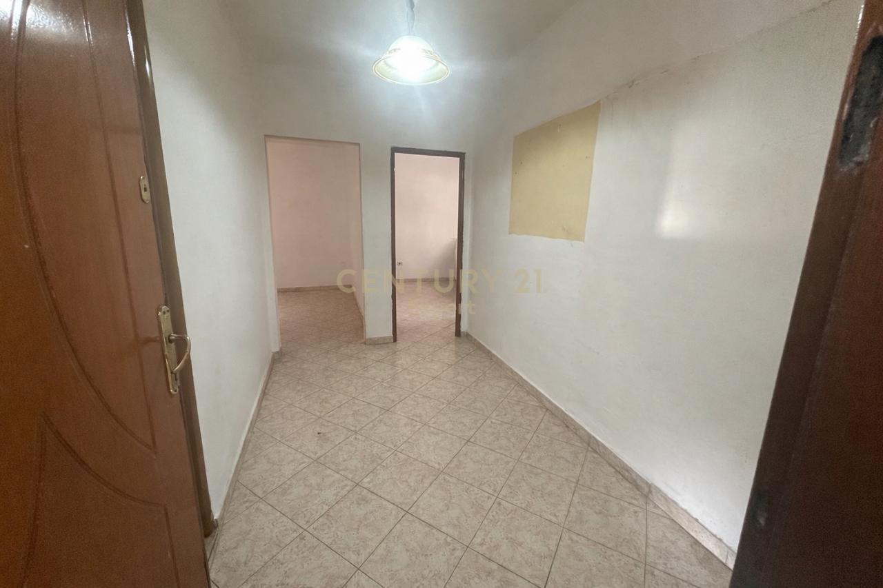 1+1 for sale in Kombinat