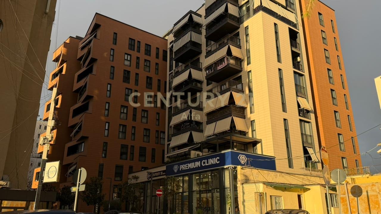 Apartament 3+1+2 per shitje tek Rruga e Kosovareve.