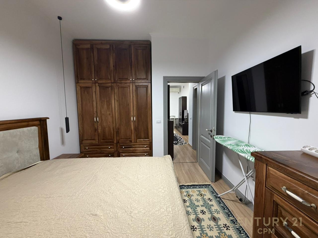 Apartament 2+1 me qira tek Rruga e Durresit!