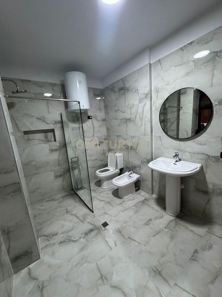 Jepet me qira kati i parë i një vile 2+1 – Sauk i Ri