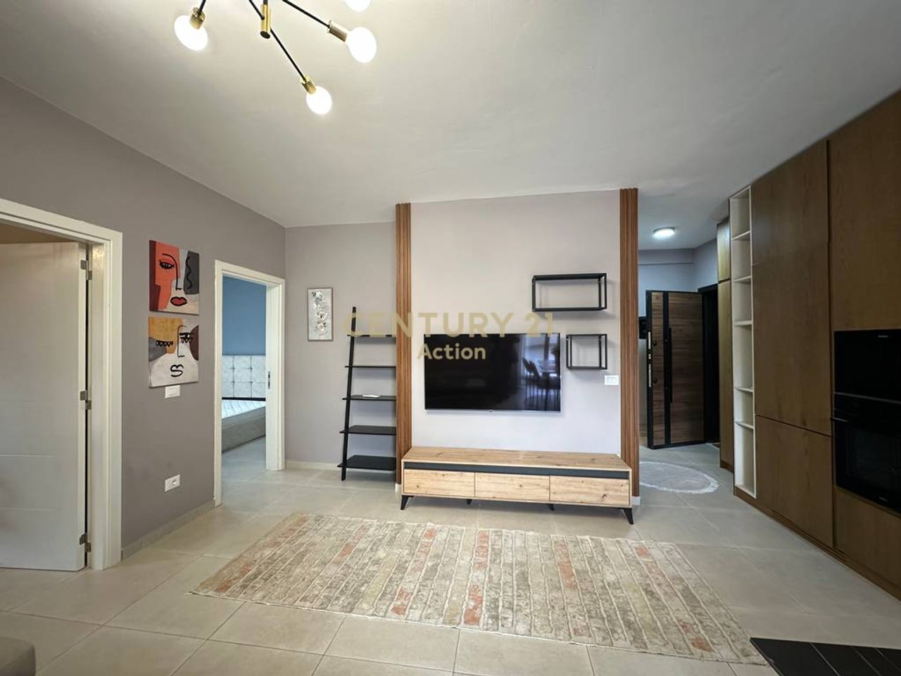 Jepet 2+1+2 me qira te Rezidenca Botaniku,
(Albania College).