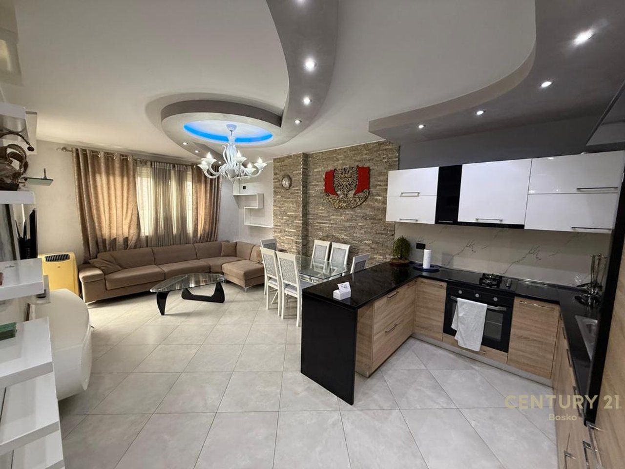 Appartamento 2+1 in AFFITTO, ASTIR 600 EURO