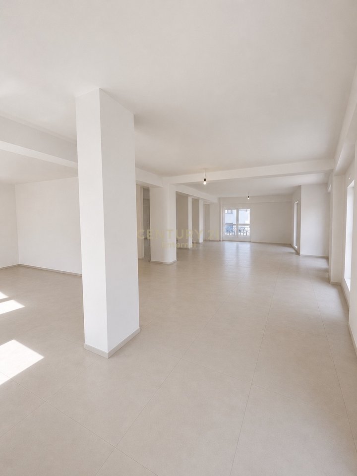 Ali Demi - 190m2 Space for Rent Ground Floor Corner At “Rezidenca Kaimi”