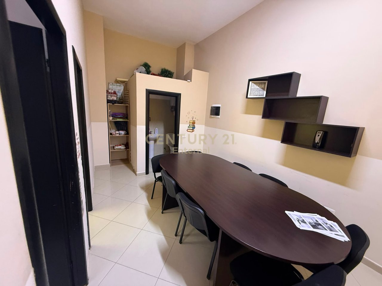 Business Premises for Sale in Fresk