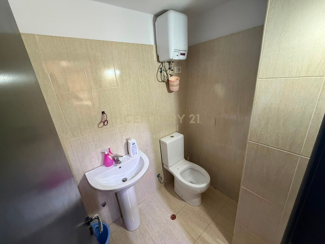 Business Premises for Sale in Fresk