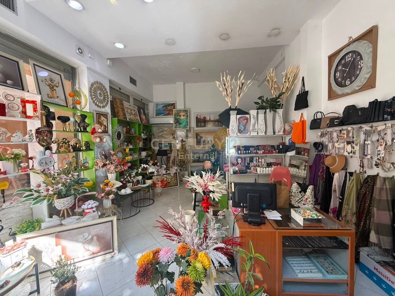 🏢 Business premises for rent in Astir! ✨