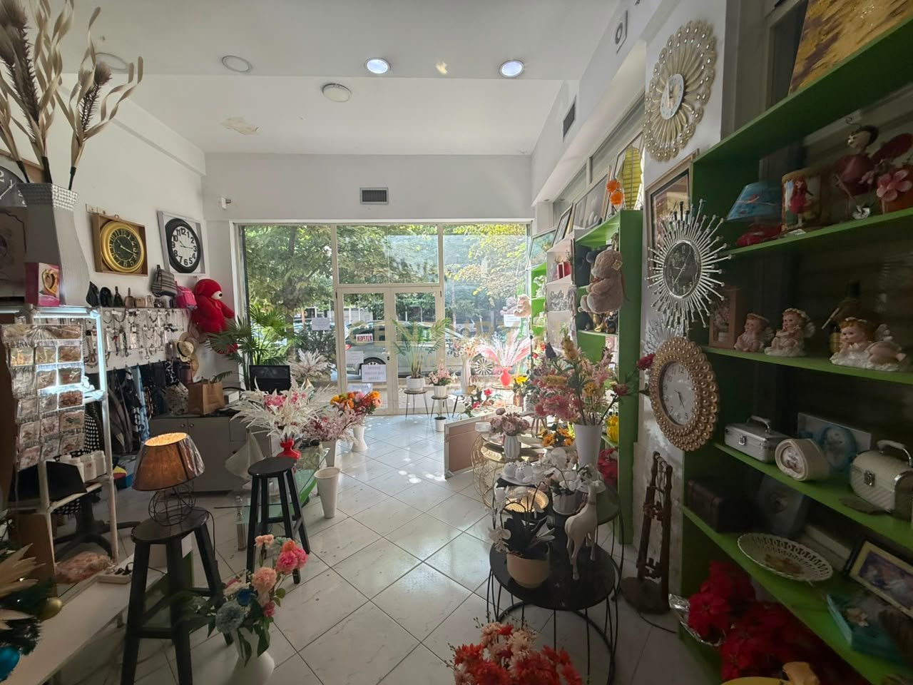 🏢 Business premises for rent in Astir! ✨