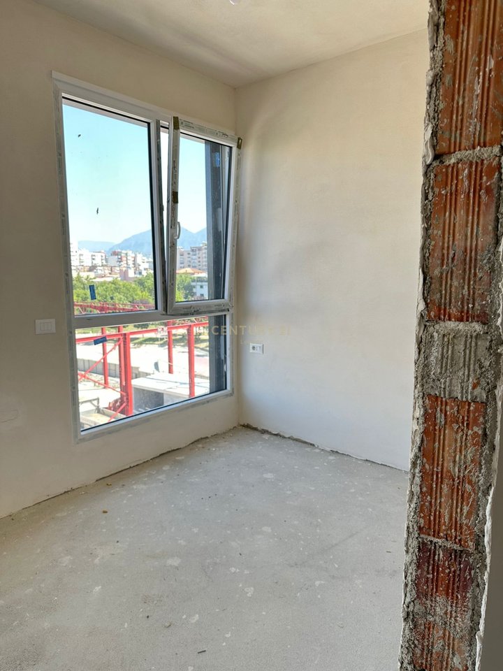 Apartament 1+1 per shitje ne Ali Dem