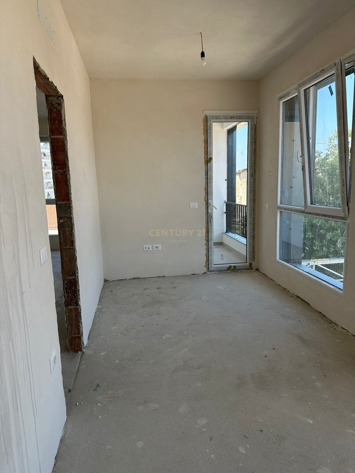 Apartament 1+1 per shitje ne Ali Dem