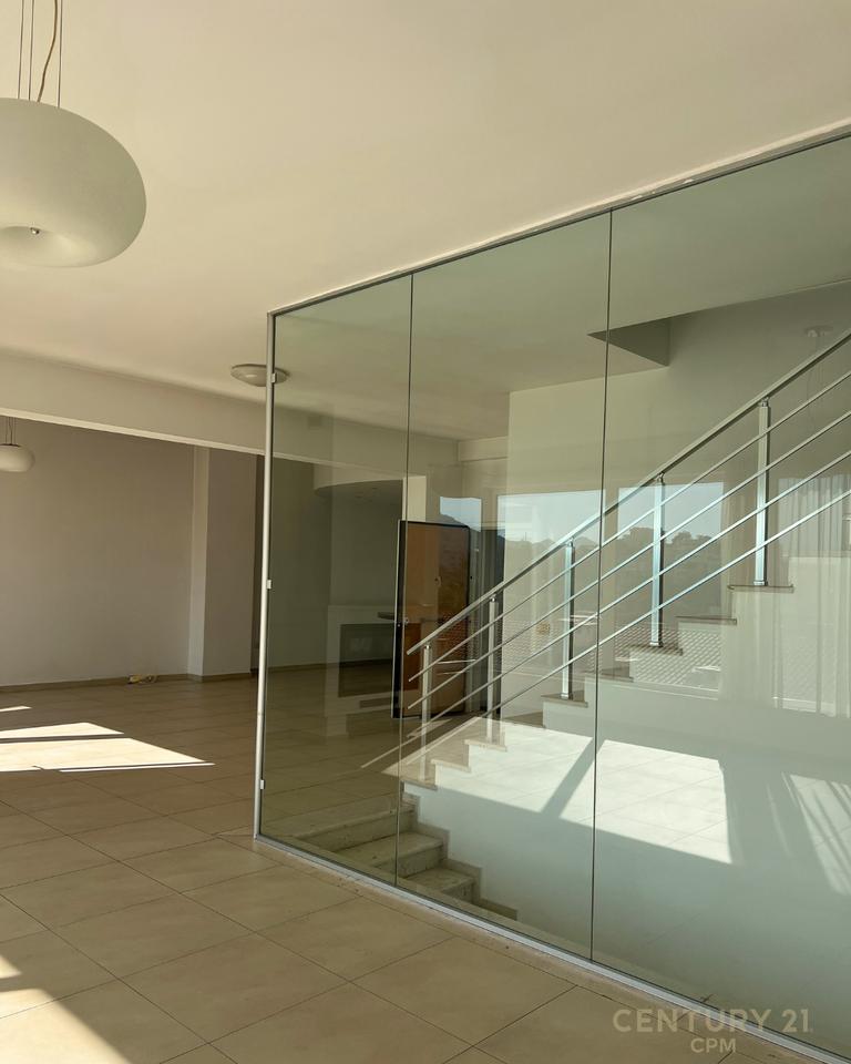 VILLA CON PISCINA IN VENDITA, Residenza KODRA E DIELLIT!