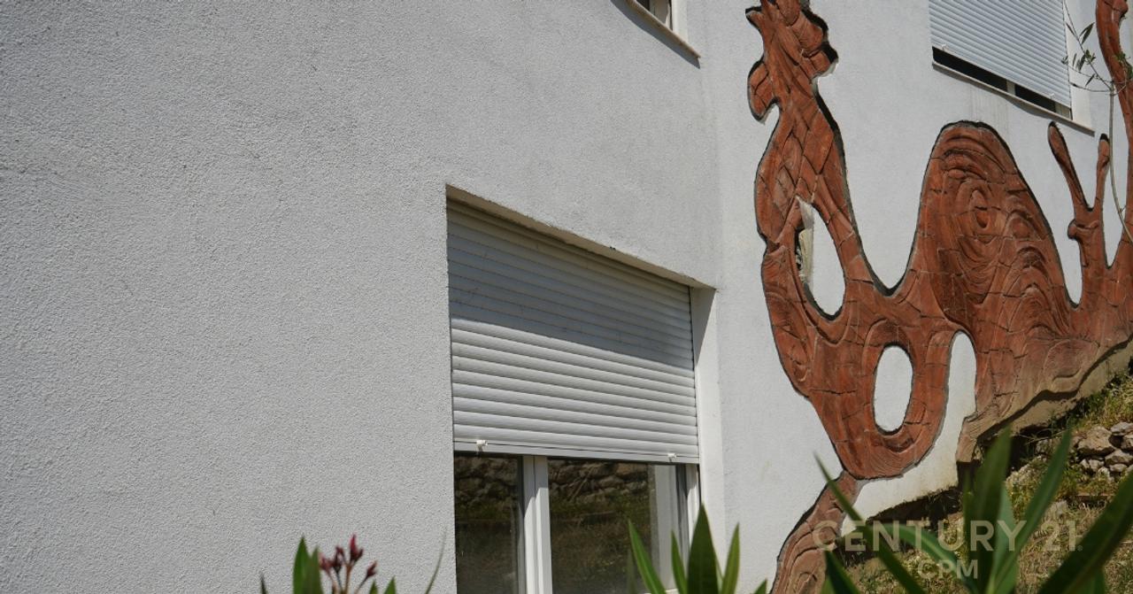 AFFITTASI VILLETTA TIPO DUPLEX, A KODRA E DIELLIT