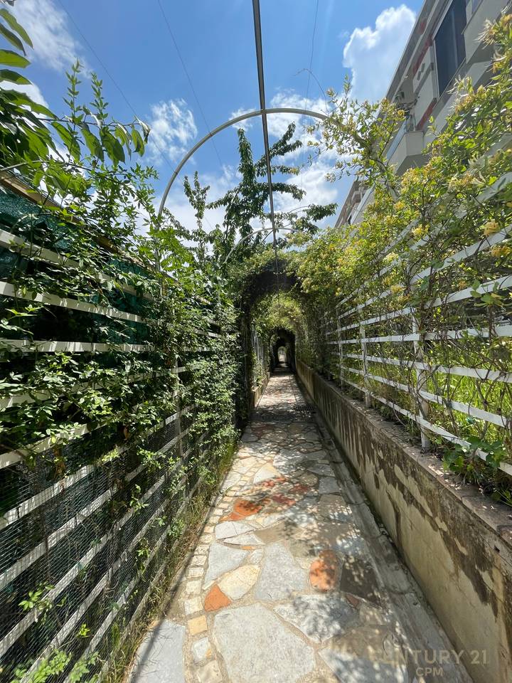 VILLA WITH POOL FOR SALE, KODRA E DIELLIT!