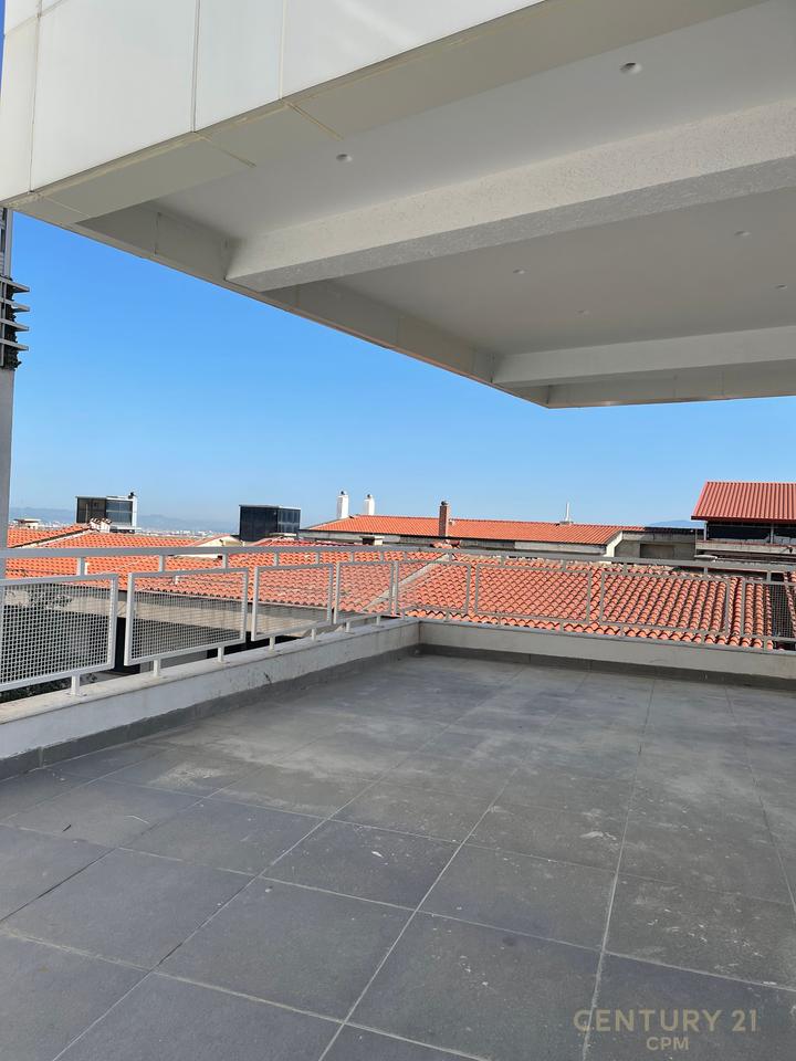 VILLA WITH POOL FOR SALE, KODRA E DIELLIT!