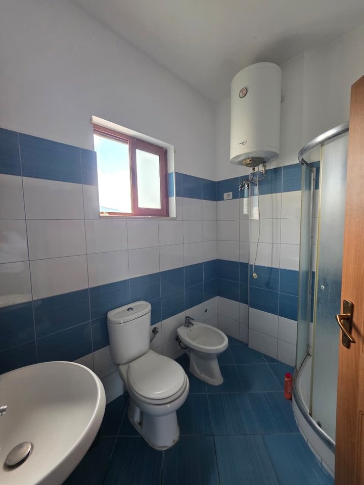 Appartamento 2+2 In Affitto a Sauk i Ri, Tirana