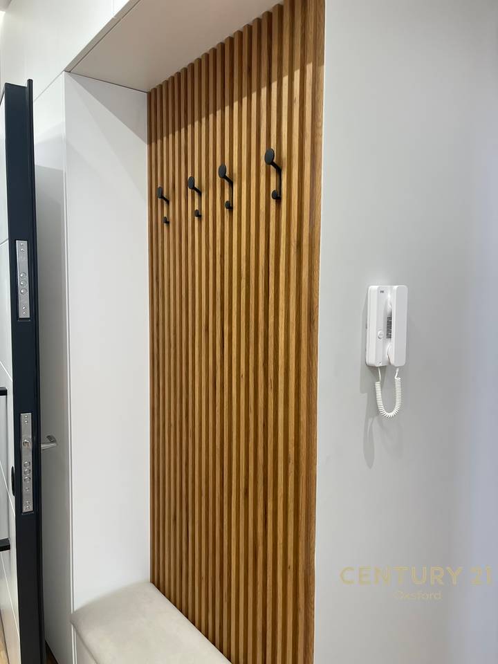 Apartament 3+2+1 për Shitje në Univers City