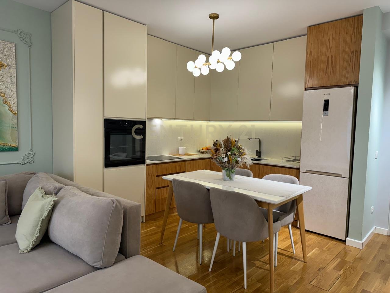 Luxury Apartment 1+1 + Parking Space For Rent near Skënderbej Square (Center), Barrikadave Street!