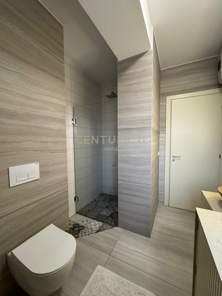Luxury Apartment 1+1 + Parking Space For Rent near Skënderbej Square (Center), Barrikadave Street!
