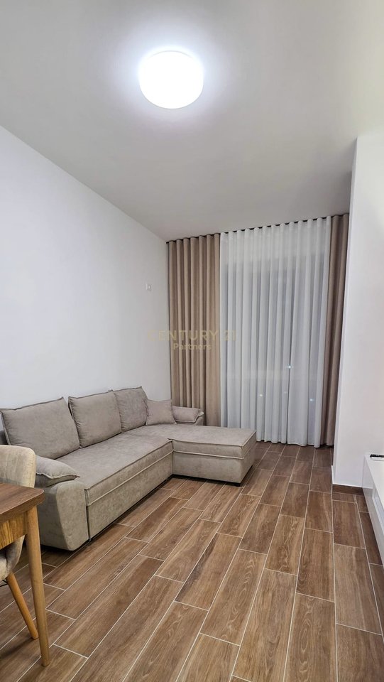 🏡 JAPIM ME QIRA APARTAMENT 1+1 &amp; POST PARKIMI TEK ALTURA TRADE CENTER
BULEVARDI I RI
