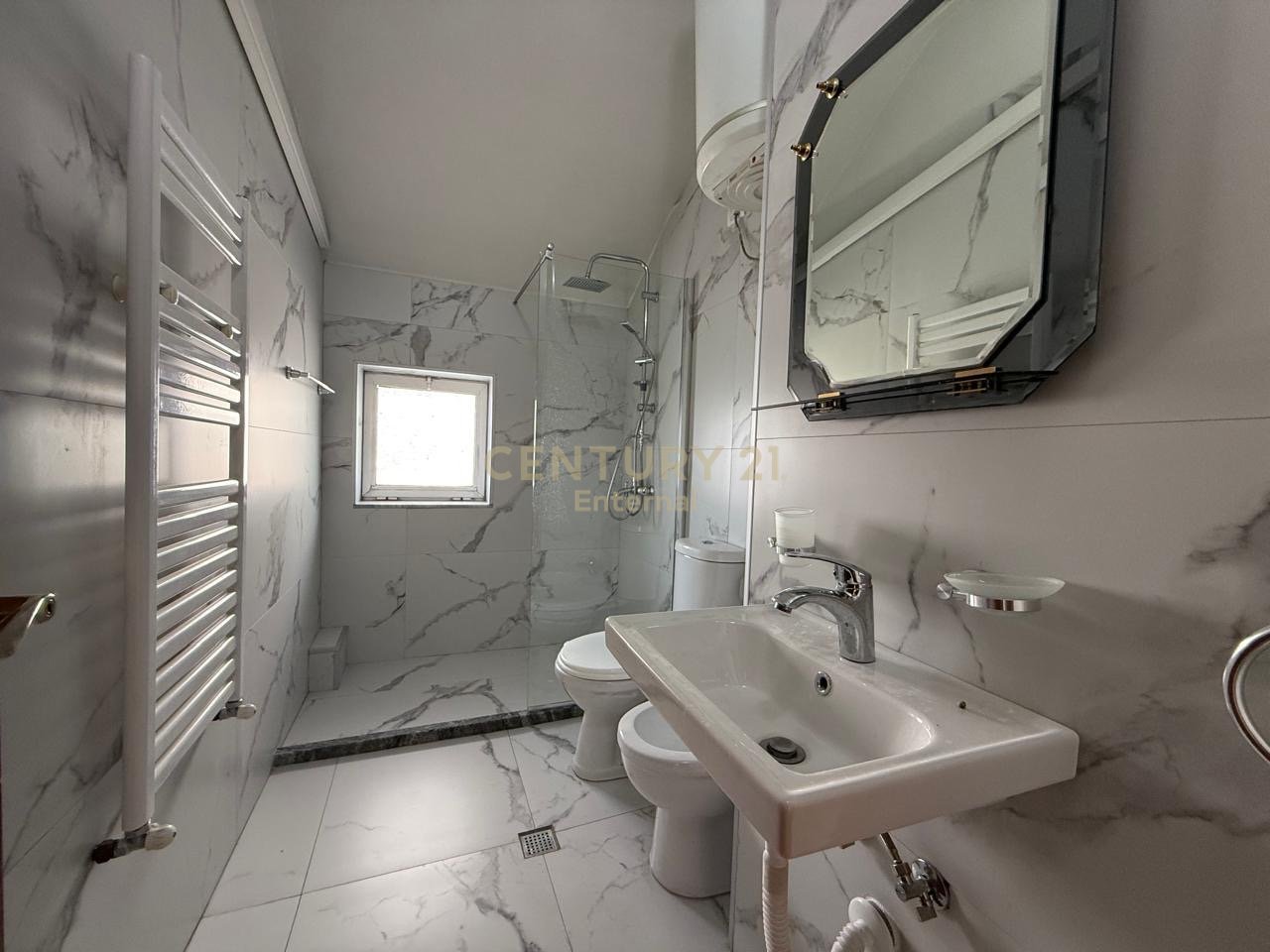 Duplex for rent in former Bllok