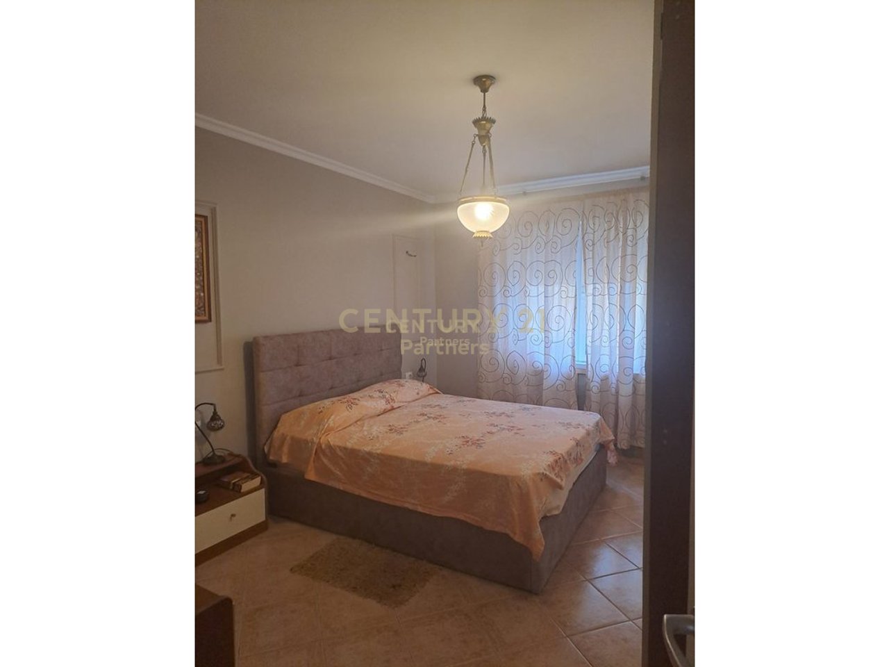 Apartament me qira 2+1+2 tek Vasil Shanto