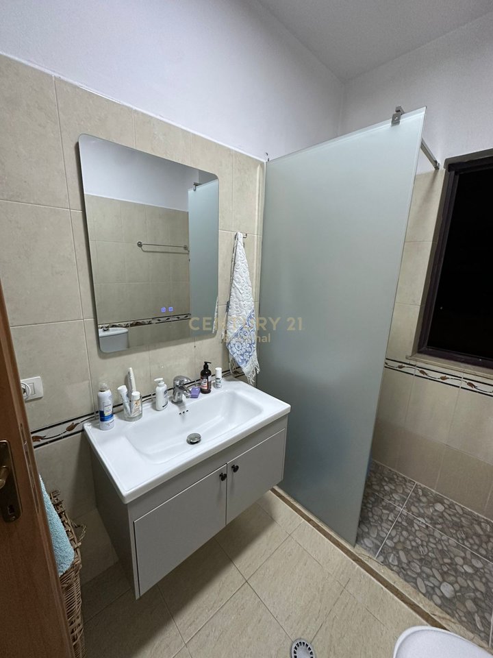 Kodra E Diellit - Rent 2+1 Modern Near the Municipality Overpass