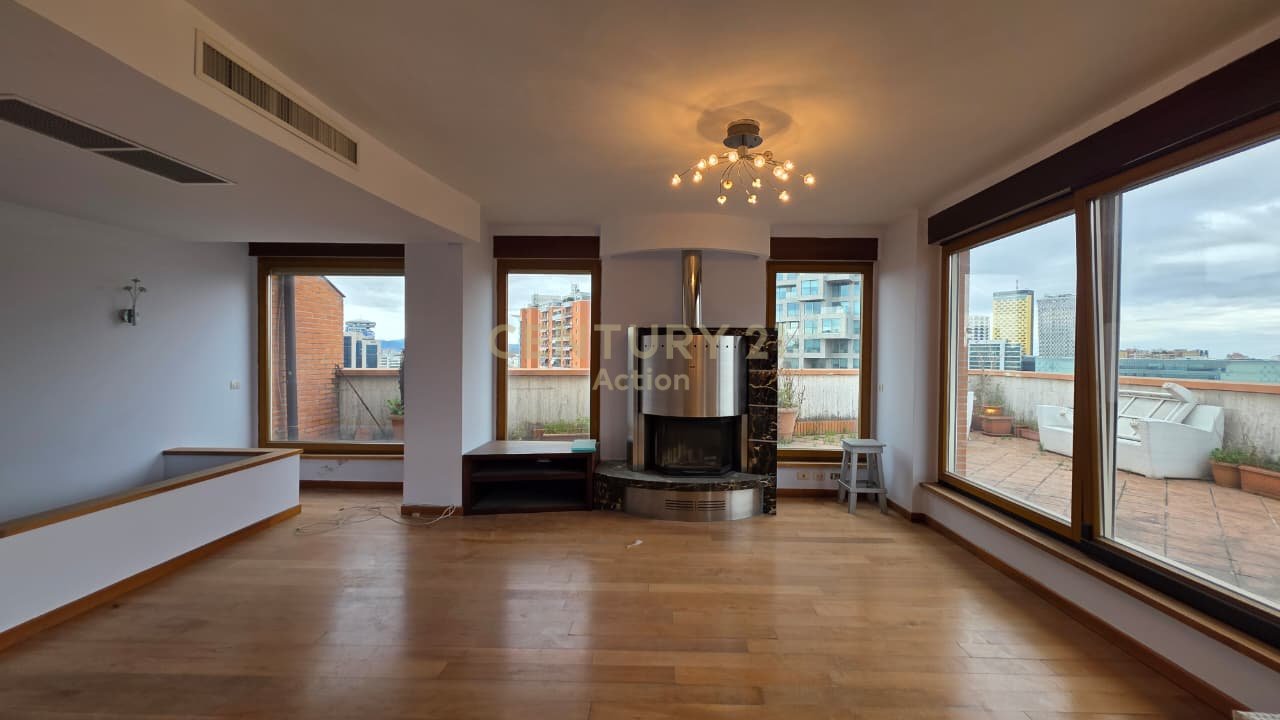 JEPET ME QIRA SUPER  DUPLEX 326 M2   TEK RRUGA E ELBASANIT!