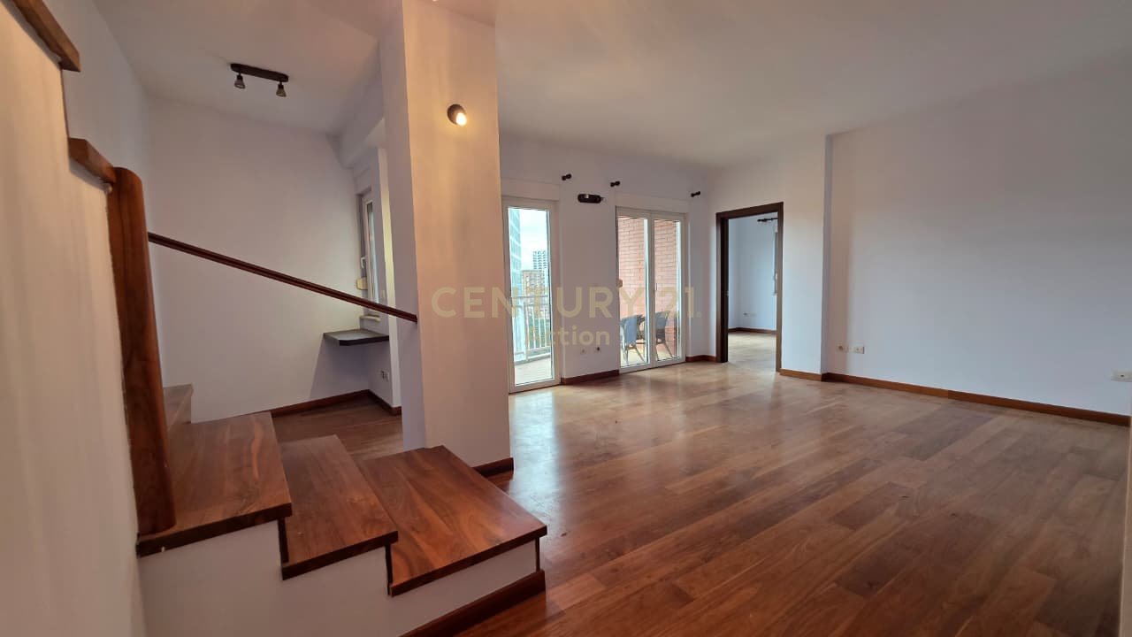 JEPET ME QIRA SUPER  DUPLEX 326 M2   TEK RRUGA E ELBASANIT!