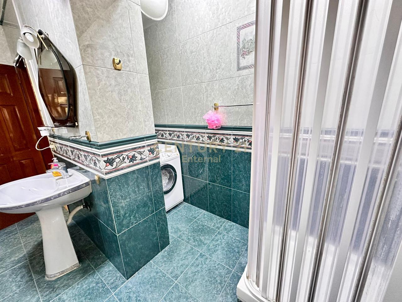 Apartament 2+1 në Shitje te Rruga e Durrësit