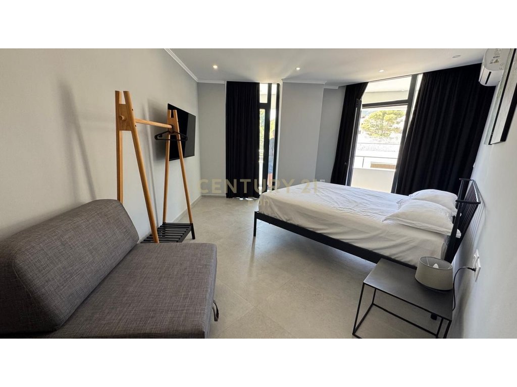 CURRILA APARTAMENT PAMJE DETI  2+1+PARKING , "WHITE HILL RESIDENCE"!