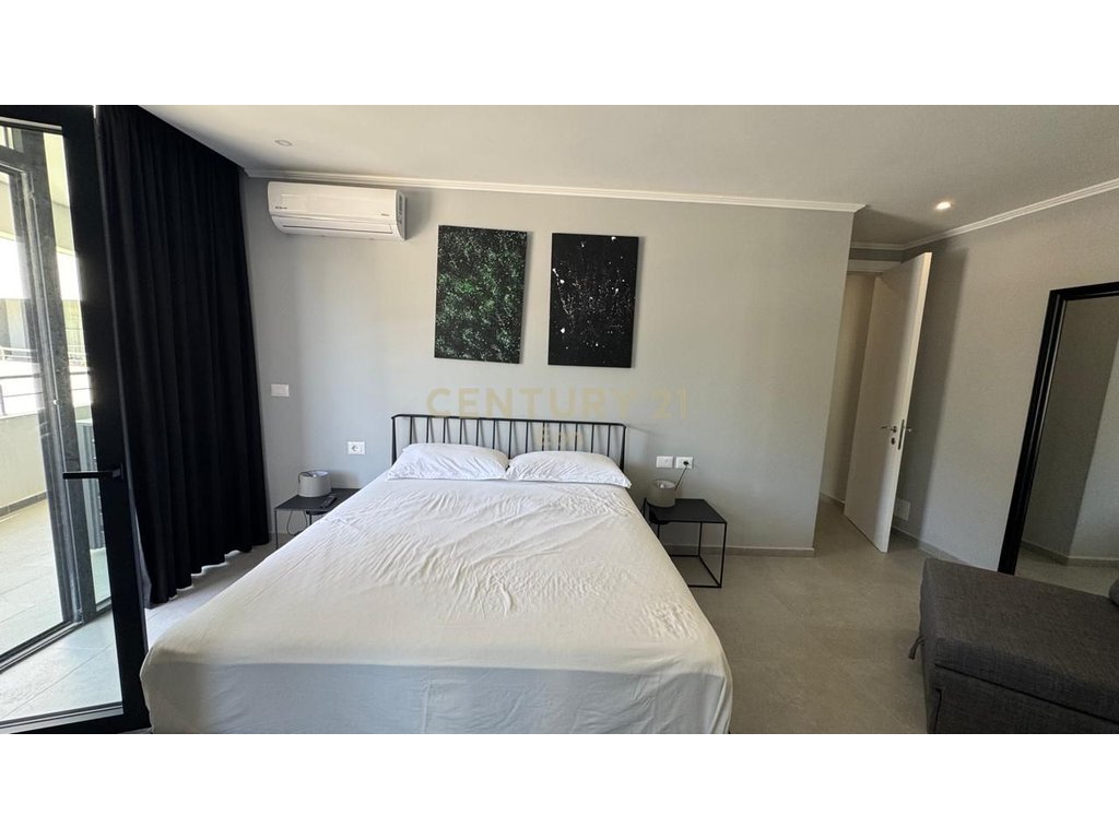 CURRILA APARTAMENT PAMJE DETI  2+1+PARKING , "WHITE HILL RESIDENCE"!