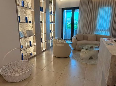 GIVE 2+1+2 APARTMENT FOR RENT FOR OFFICE OR BUSINESS ACTIVITY AT SQUARE 21