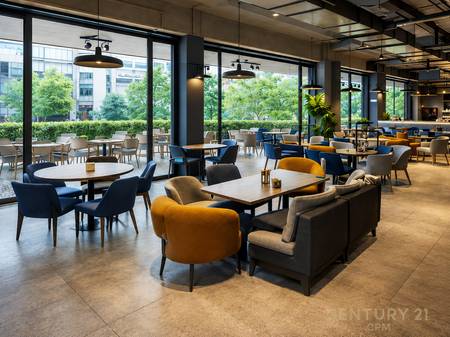 WE SELL COMMERCIAL SPACE + VERANDA IN BLLOK!