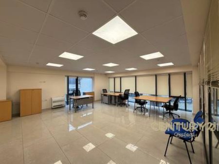 We rent office spaces at the Faculty of Economics!