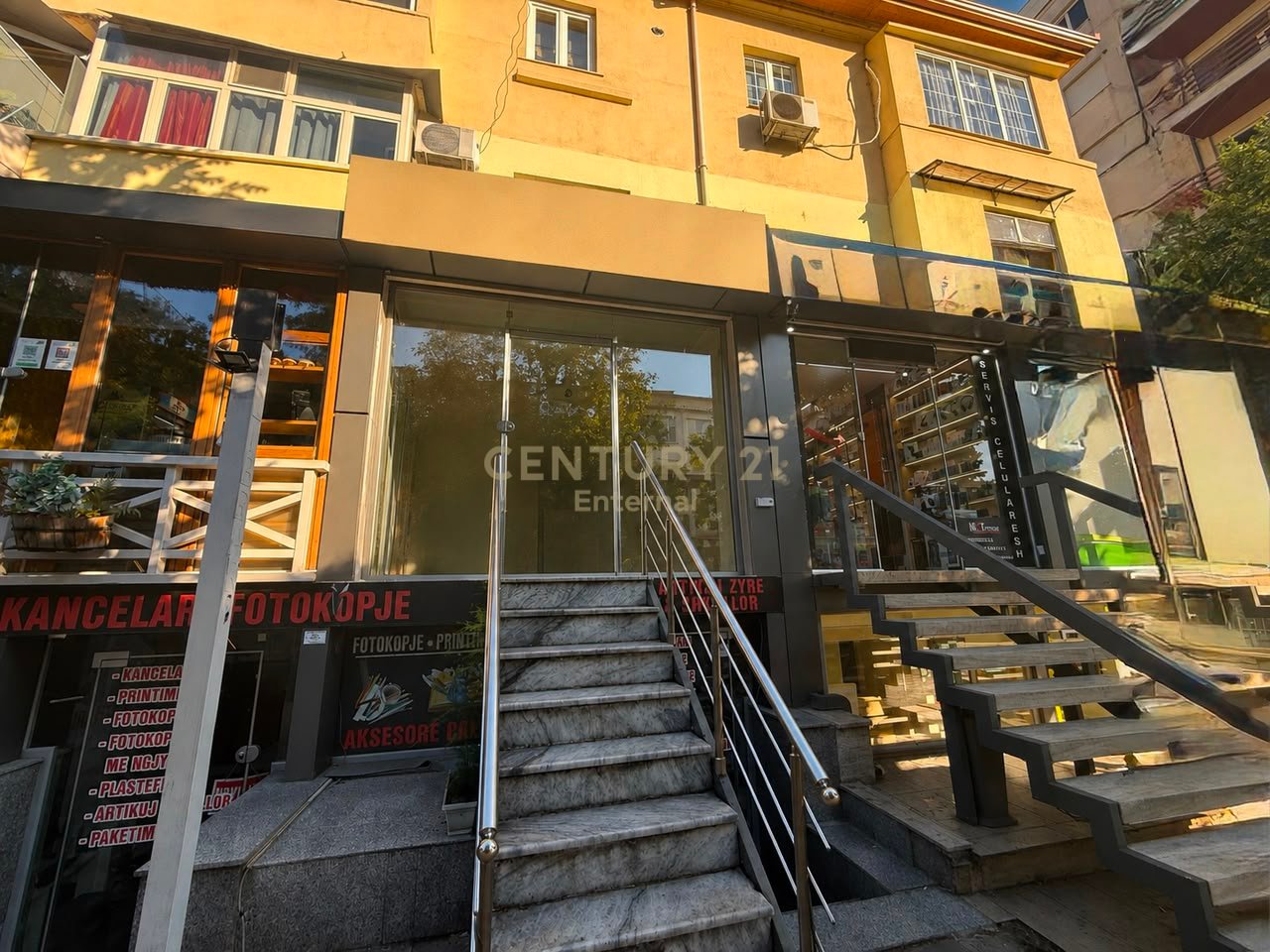 Business Premises for Rent on Rruga e Dibrës!