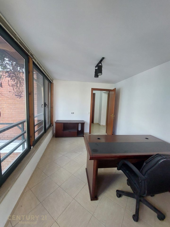 OFFICE FOR RENT NEAR XHEKO IMPERIAL!
