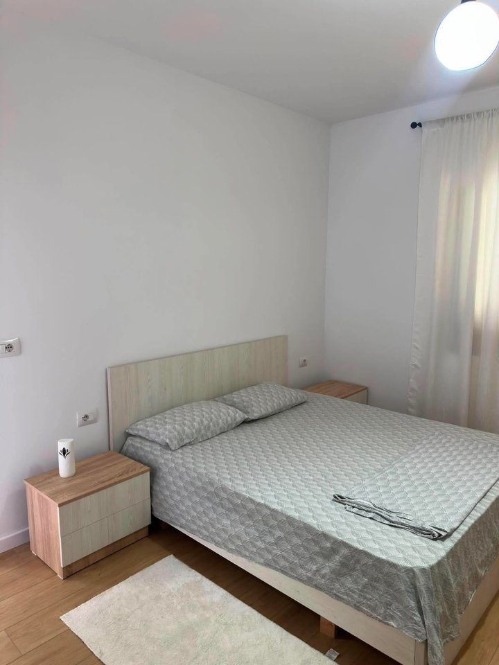 AFFITTASI APPARTAMENTO 1+1 NEL QUARTIERE SPITALLE, DURAZZO