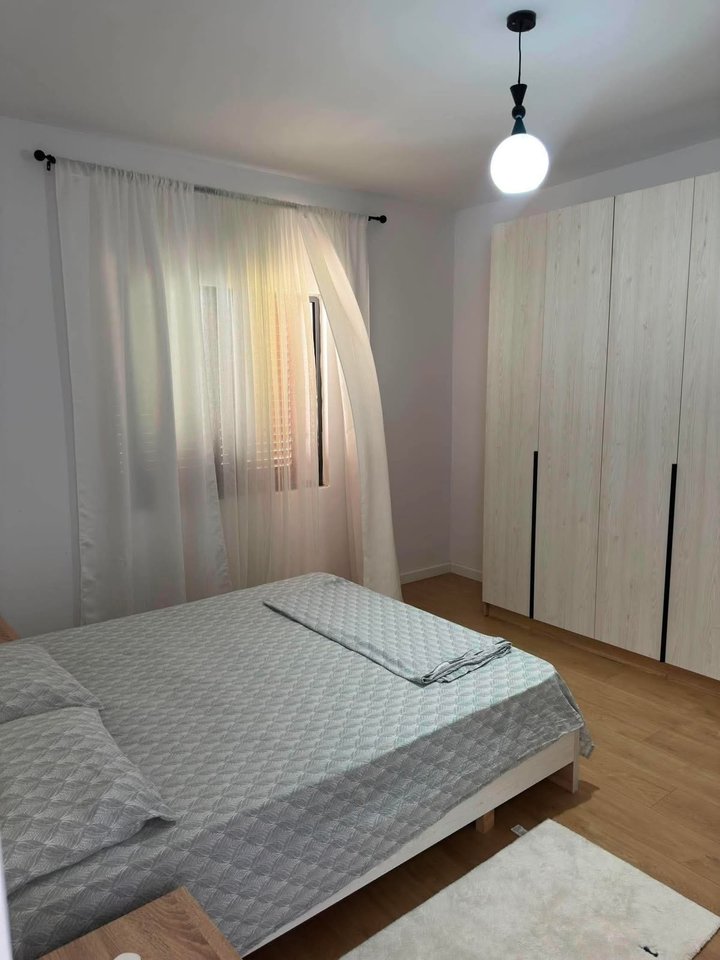 AFFITTASI APPARTAMENTO 1+1 NEL QUARTIERE SPITALLE, DURAZZO