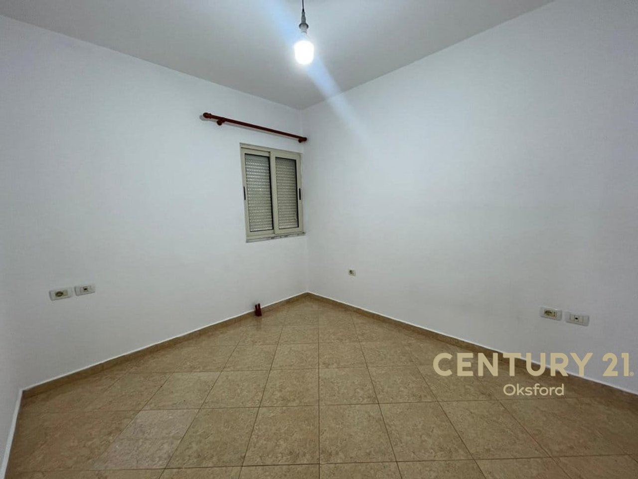 JEPET ME QIRA APARTAMENT 2+1 NË FUSHËN E AVIACIONIT
