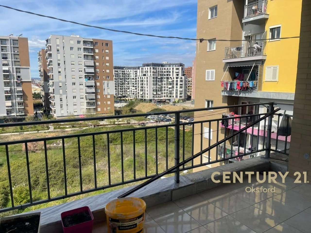 JEPET ME QIRA APARTAMENT 2+1 NË FUSHËN E AVIACIONIT