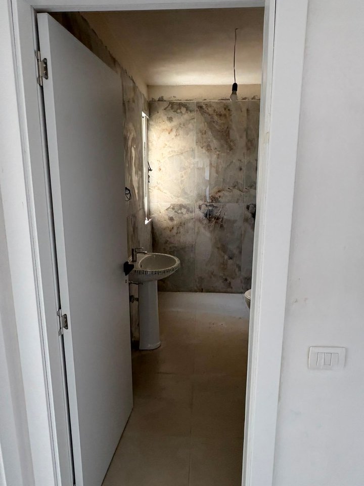 Apartment 3+1+ 2 For Sale in Kavajë
