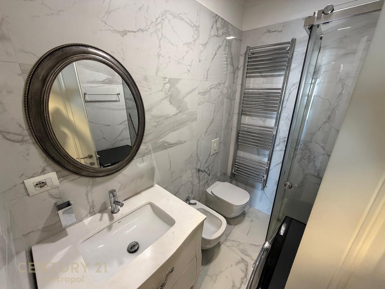 Elite Apartment 2+1+2 for Rent at Ambasador 3!