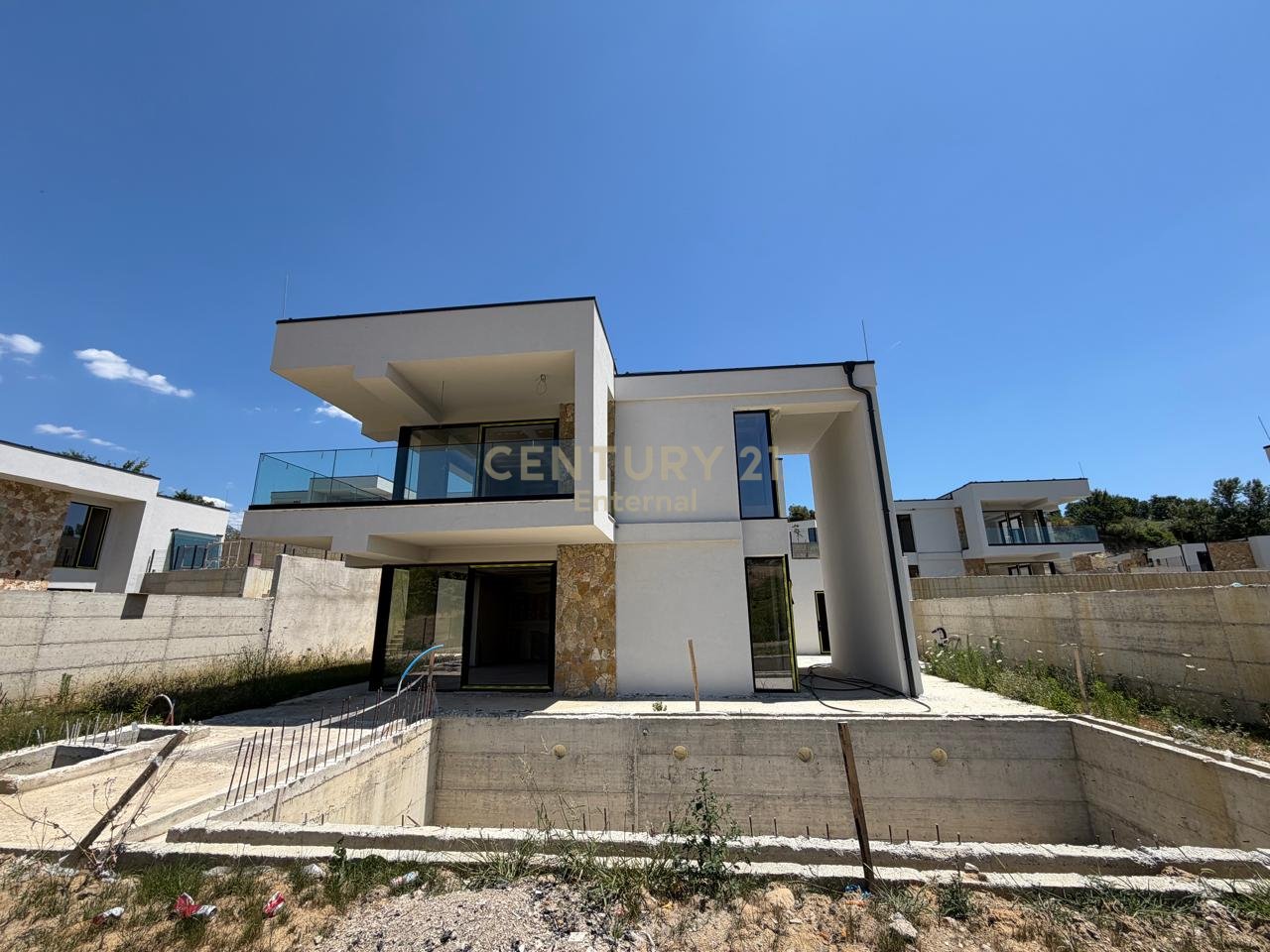 Vile - 2 kateshe per Shitje tek rezidenca 'Lisi i Arte' ne Farke