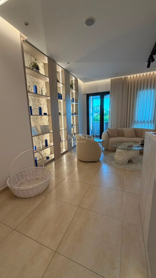 GIVE 2+1+2 APARTMENT FOR RENT FOR OFFICE OR BUSINESS ACTIVITY AT SQUARE 21