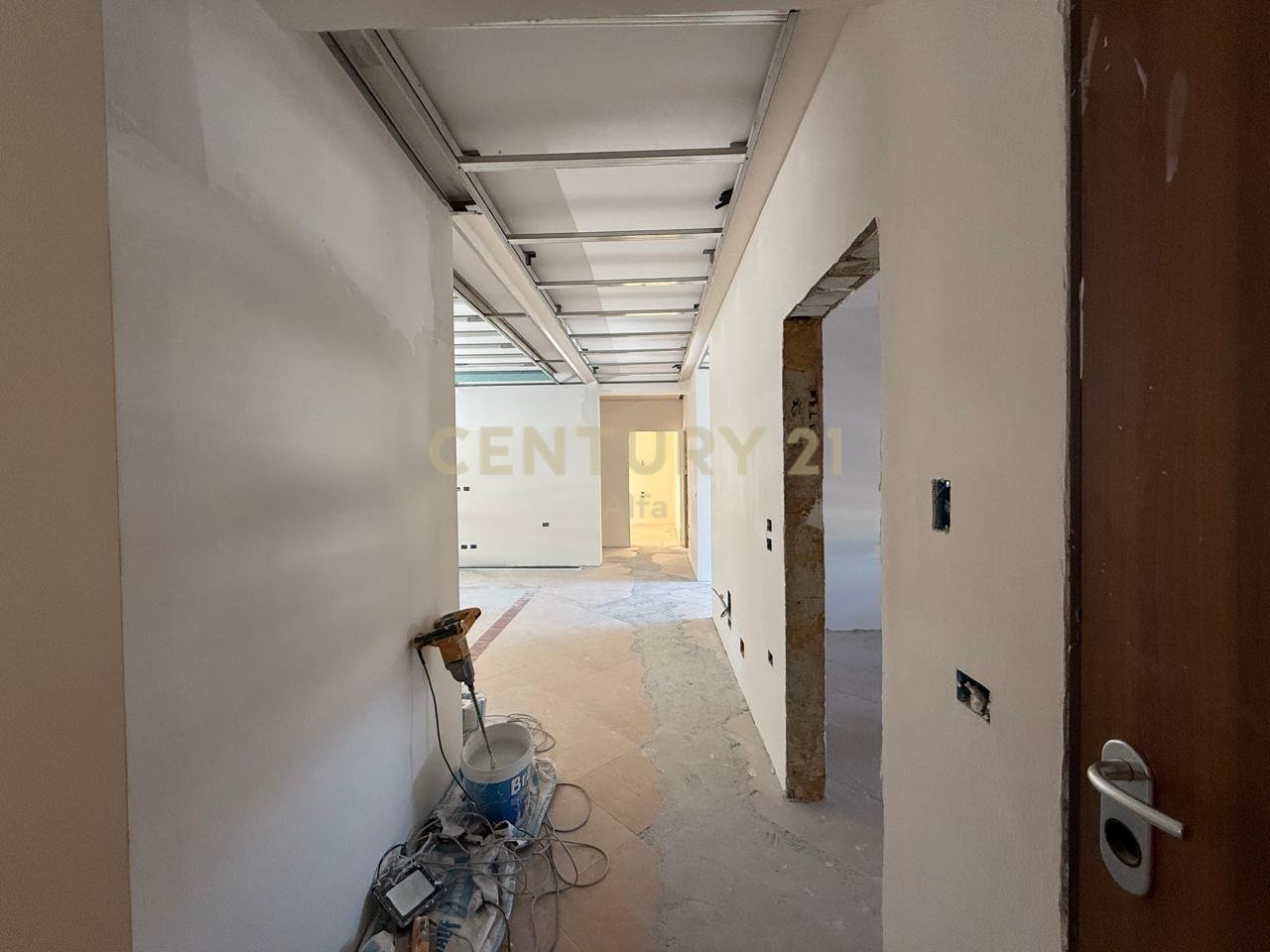 Shitet apartament 3+1+2 | 127 m² Neto