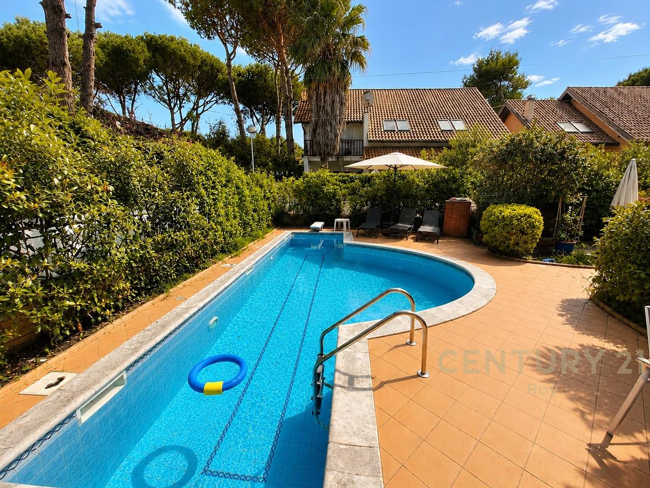 Villa with Pool for Sale in Qerret, Durrës !!